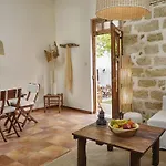 Апартаменти Helios Garden Boutique Rhodes City