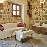 Апартаменти Helios Garden Boutique Rhodes City