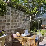 Helios Garden Boutique Апартаменти