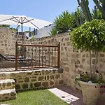 Helios Garden Boutique Апартаменти