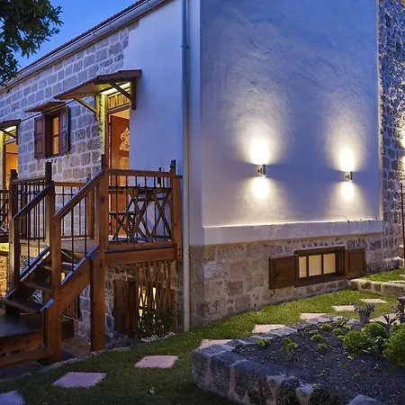 Апартаменти Helios Garden Boutique
