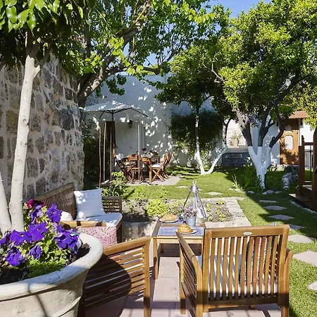 Apartment Helios Garden Boutique Apartments