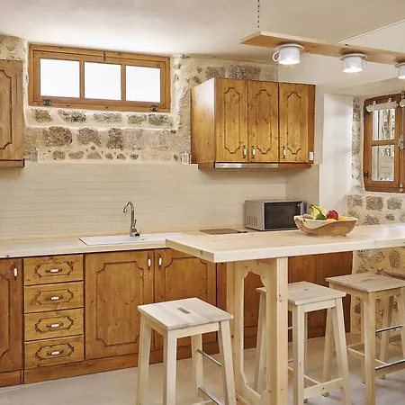 Helios Garden Boutique Apartments *