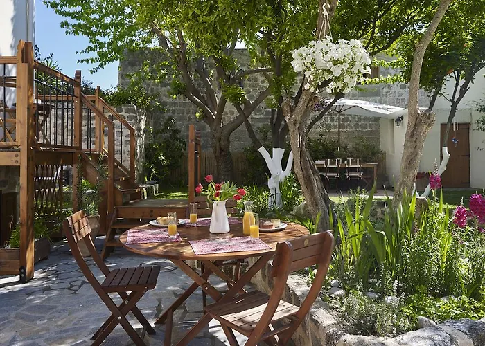 Helios Garden Boutique Rhodes City