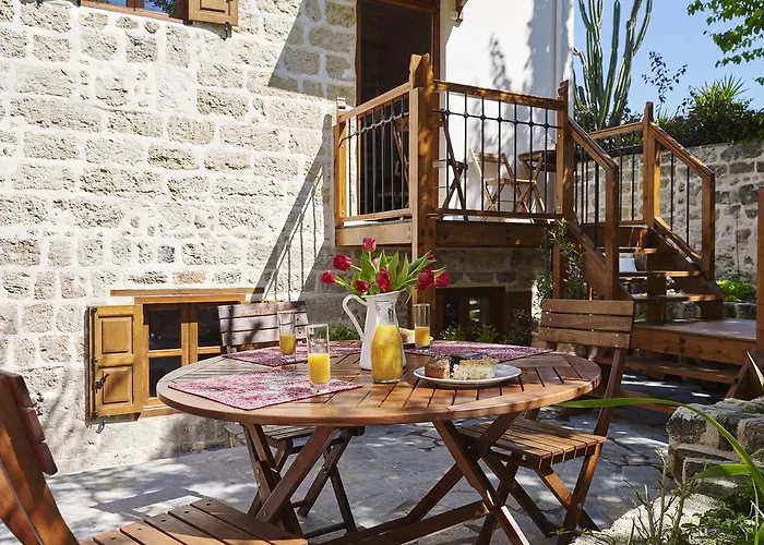 Helios Garden Boutique *